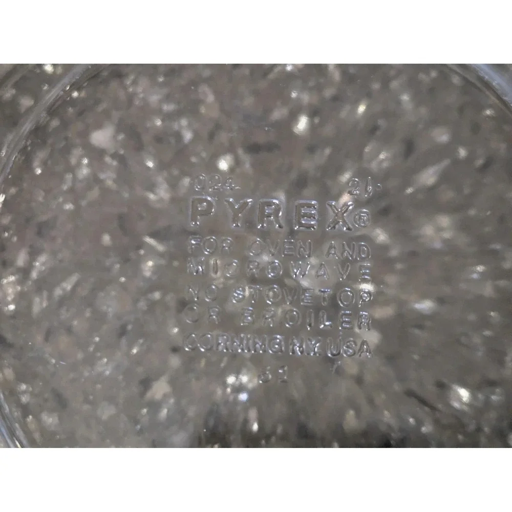 Vintage Pyrex Amber Brown Glass Casserole Bowl With Lid 024 624-C 2L USA